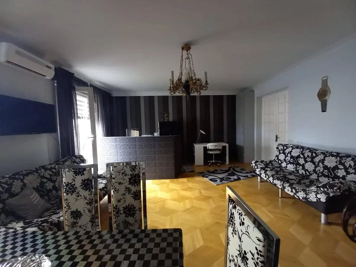 Nino Duplex Apartment تبليسي